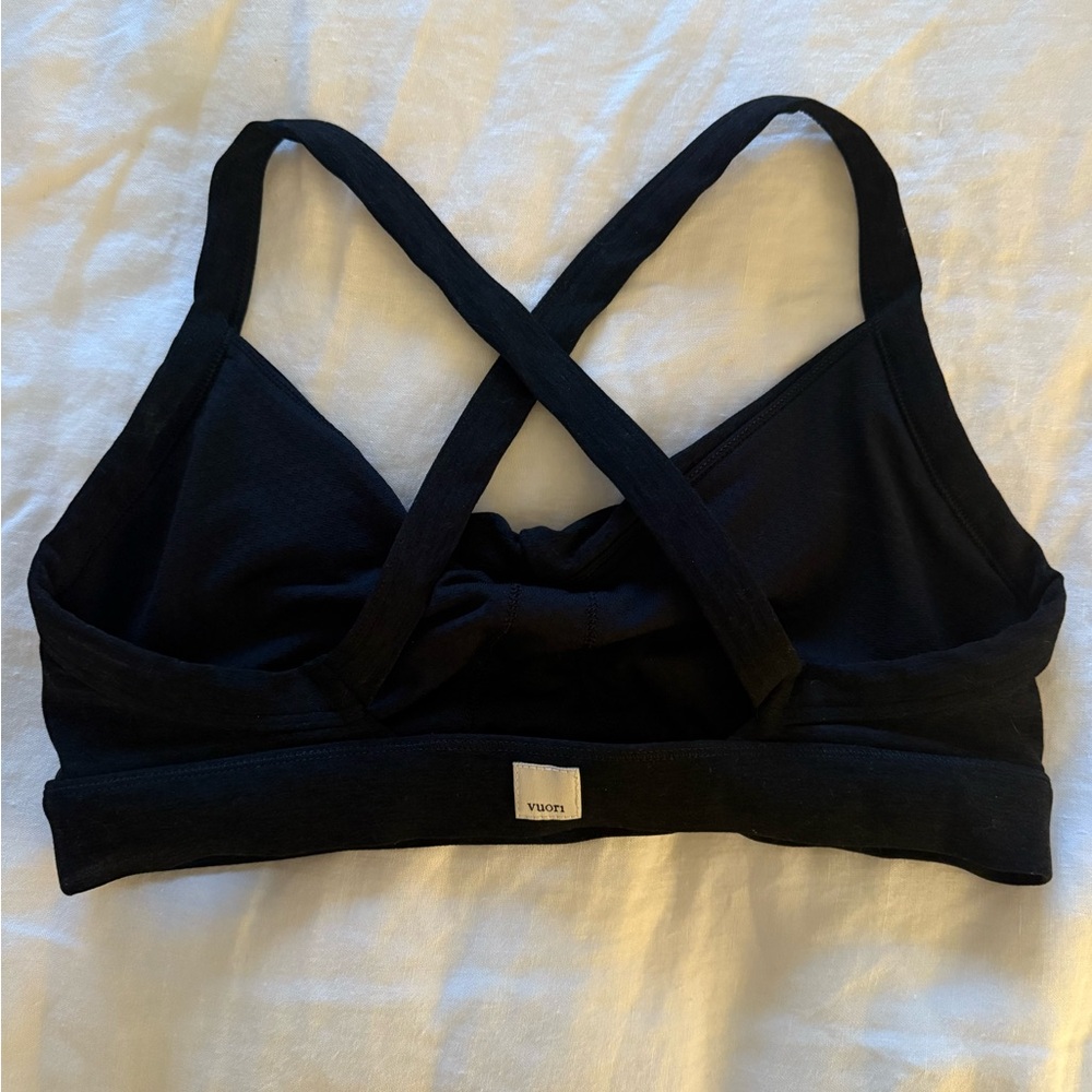 Vuori Black Cross-Back Bralette